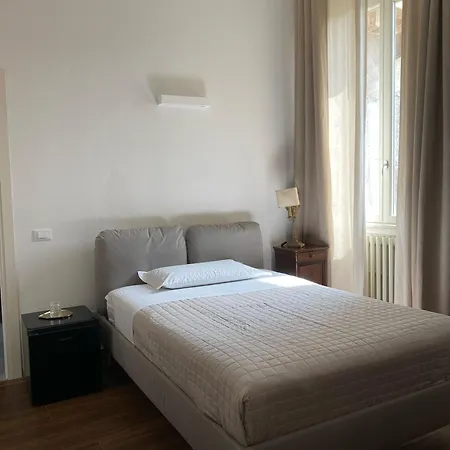 Residenza Ponte Navi Konukevi *