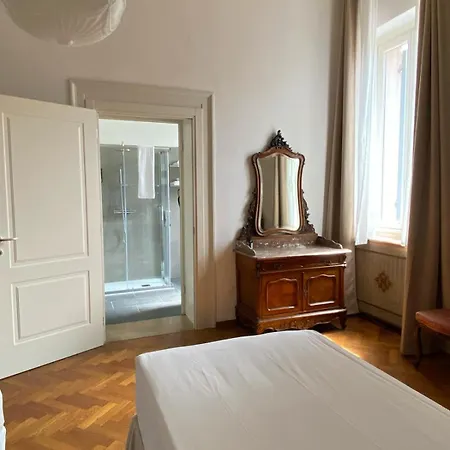 Residenza Ponte Navi Konukevi